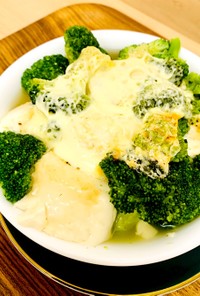 ブロッコリーと豆腐のコンソメスープ仕立て