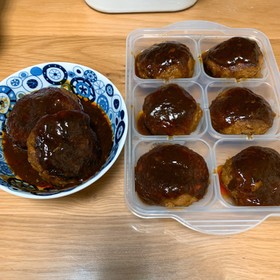 煮込みハンバーグ風