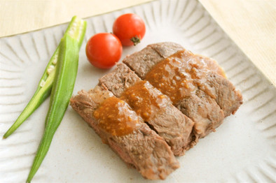 江戸甘味噌のステーキソースの写真