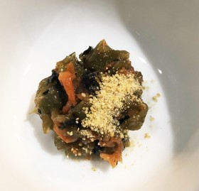 なとり 茎わかめと梅干しで手抜きおつまみ
