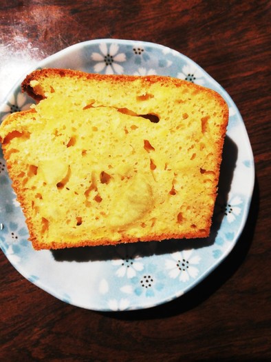 ゴマinお芋洋酒パウンドケーキの写真