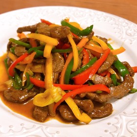 牛肉とピーマンのオイスターソース炒め