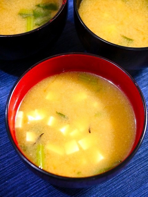 簡単！小松菜ひじきのお味噌汁の画像
