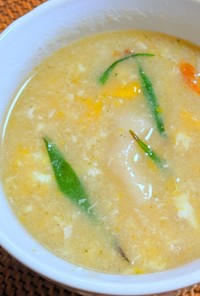 焼売の皮と卵の中華スープ