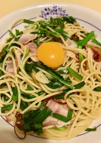 深夜に作ったニラ玉パスタ