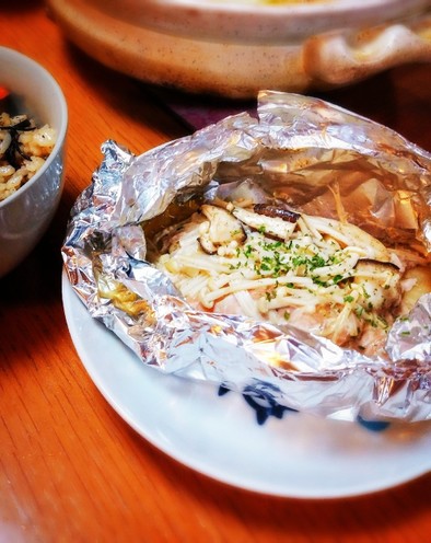♡鮭とキノコのガーリック醤油バター♡の写真