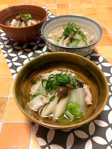 水から煮るキノコ達☆白菜&豚バラ塩スープの写真