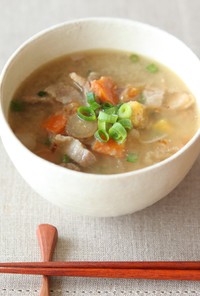 【和食編】秋らしさを添えた豚汁スープ玉