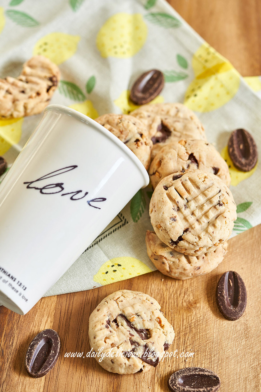 焼かないチョコレートピーナッツバタークッキーのレシピ