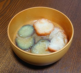 なすと油麸の味噌汁