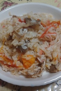 カニカマトマト炊き込みご飯(簡単)