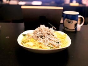 簡単!柚子胡椒香るシラスとネギのパスタ!