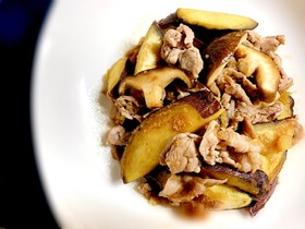 秋です♪さつまいもと豚コマの生姜焼き