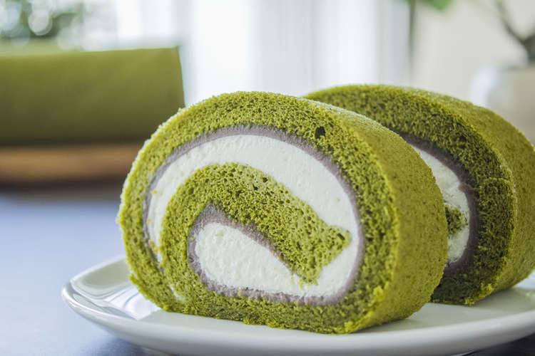 抹茶のロールケーキ こしあん入り レシピ 作り方 By Wslb クックパッド