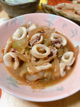簡単!やりいかと玉ねぎのにんにく炒め