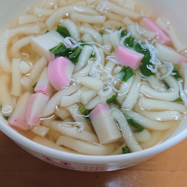 離乳食完了期 小松菜としらすのうどん レシピ 作り方 By みけひな クックパッド 簡単おいしいみんなのレシピが360万品