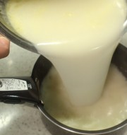 手羽先で白湯スープ♪の写真