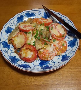 たらとトマトのチーズ焼き