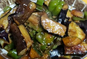 茄子とピーマンの味噌炒め