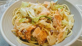 味噌風味♪鮭とキャベツのクリームパスタ☆
