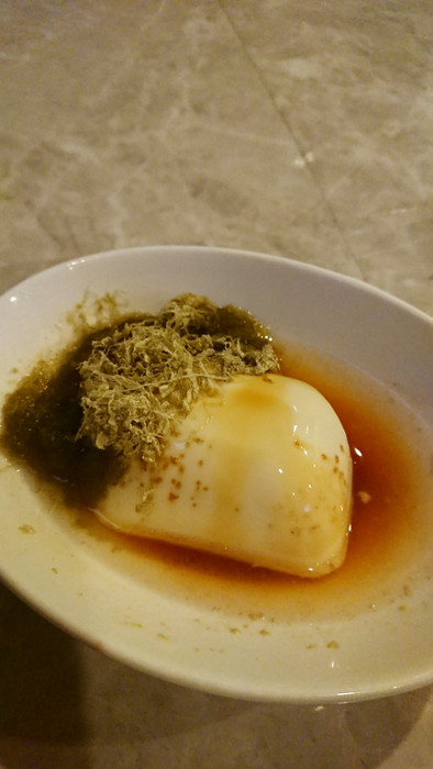 ★超簡単　レンジでとろろ昆布の湯豆腐の写真