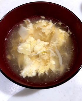 余った餃子の皮で簡単もやしスープ!