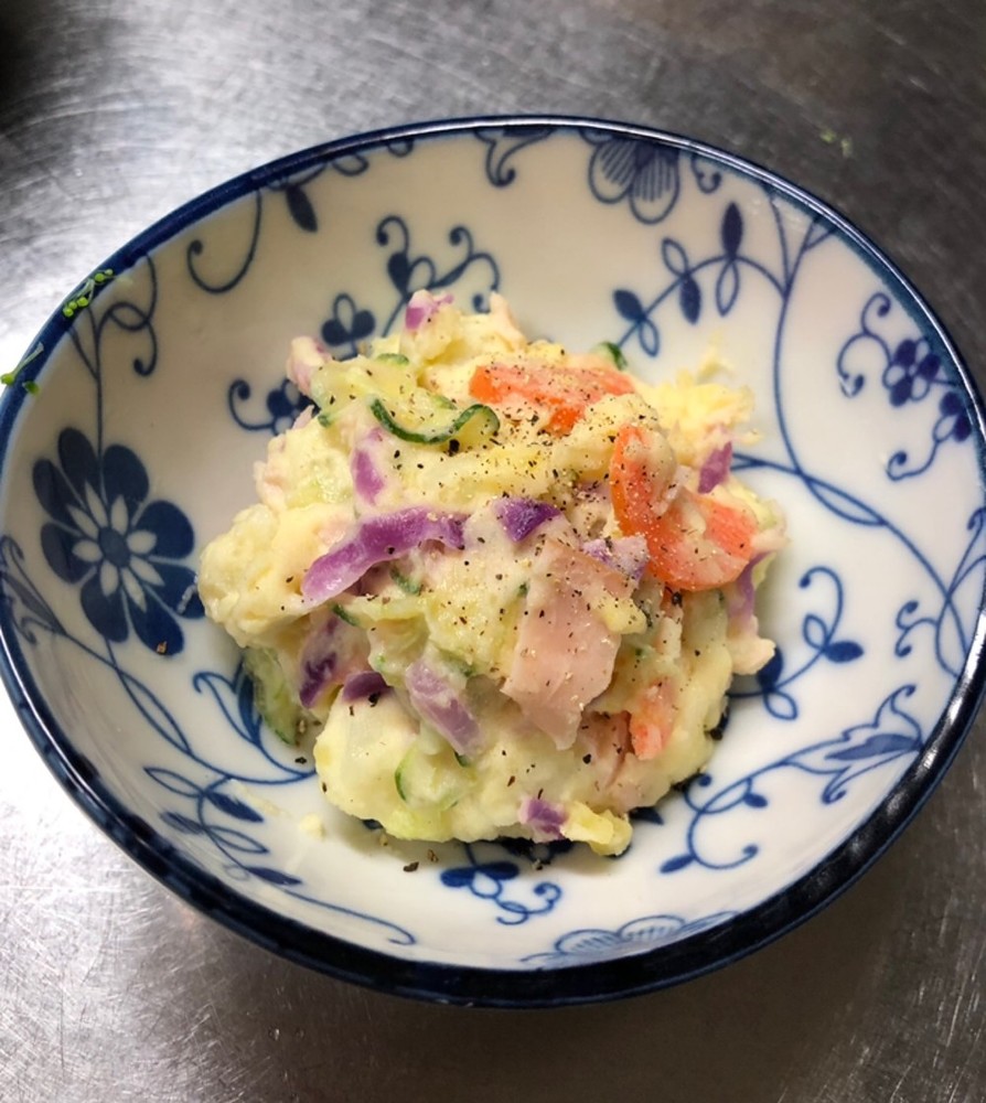 ポテトサラダ 紫キャベツ入りの画像