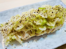 ネギ塩だれサラダチキン