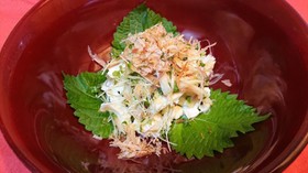 簡単♪モッツァレラとみょうがの白だし和え