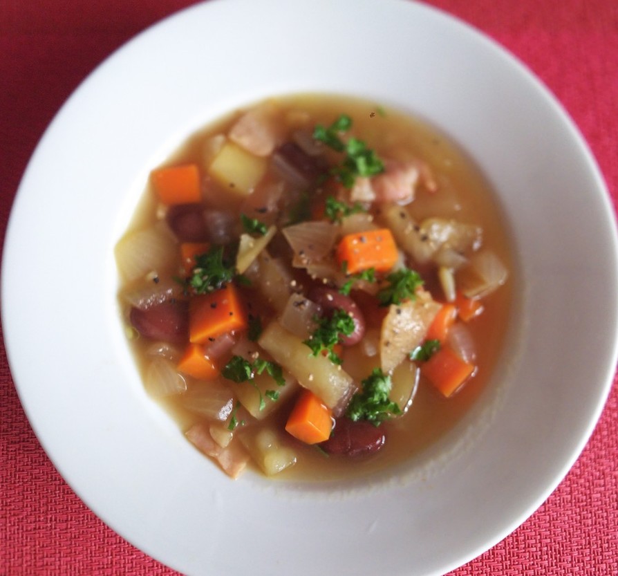 金時豆とじゃが芋の田舎風スープの画像