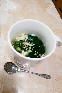 ホウレンソウと卵のスープ
