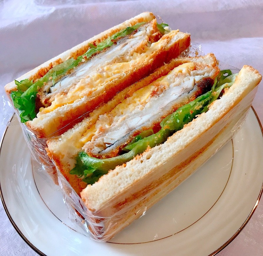 惣菜のアジフライでボリュームサンドイッチの画像