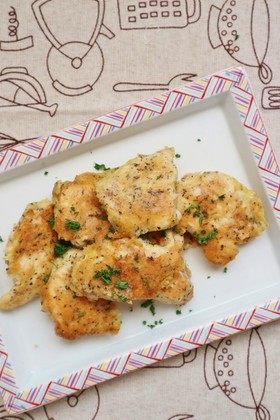 簡単!鶏むね肉のゆかり風味ピカタ