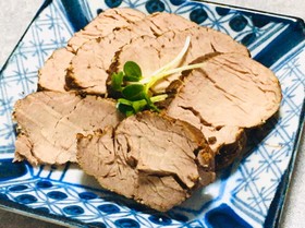 煮るだけ簡単♪あっさり紅茶豚