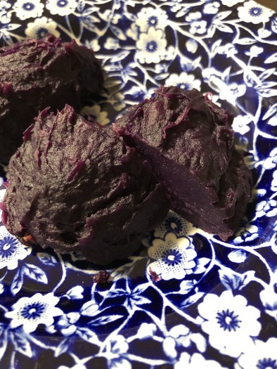 紫イモのスイートポテトの写真