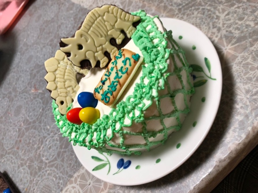 ケーキ 恐竜 簡単の画像