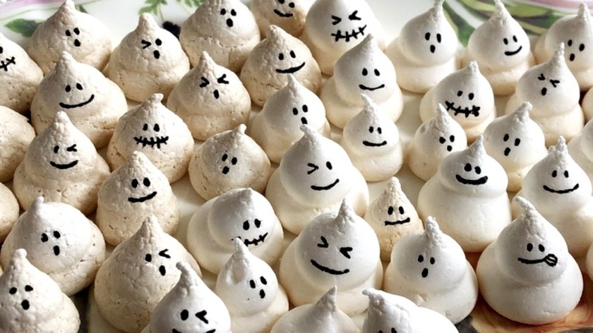 幽霊のようなメレンゲクッキーのレシピ