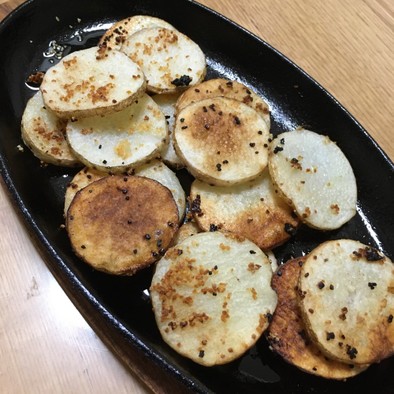 簡単♩ビールに合う長芋のガーリック焼きの写真
