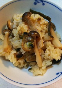 アサリの炊き込みご飯