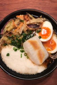 茹で卵の天ぷら、とろろ、おもち入りお蕎麦