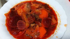 ロシアの定番料理『ボルシチ』‼️