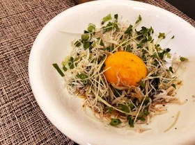 即席☆しらすユッケ