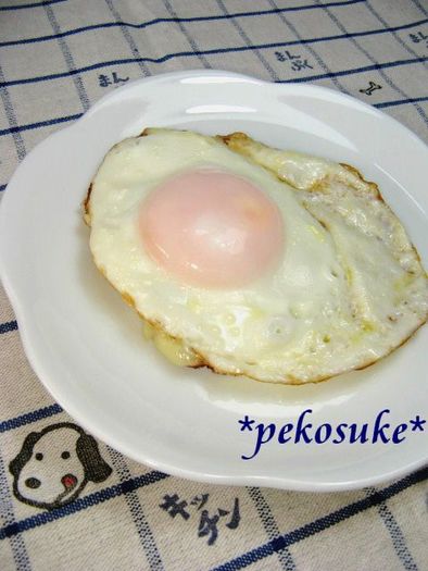 朝食に♪濃厚マヨチーズエッグの写真