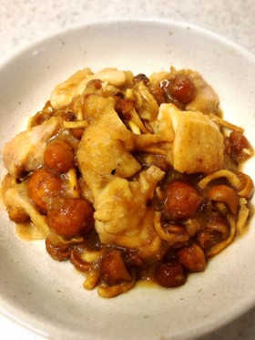 ヘルシー♪鶏モモのなめこおろし煮炒め