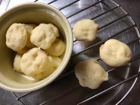 離乳食後期~食べられるりんごの蒸しパン