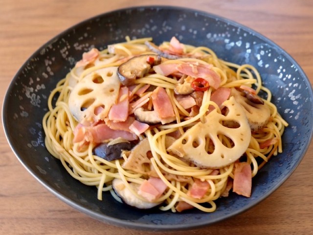 時短 蓮根とベーコンの和風パスタ レシピ 作り方 By ゆり子 ママレシピ クックパッド