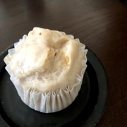 いちごジャムの米粉蒸しパンの写真