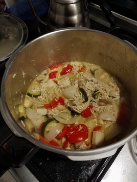 圧力鍋でサクッとグリーンカレー