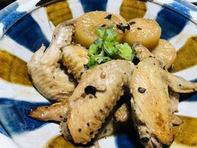 中華風☆鶏手羽と大根の煮物