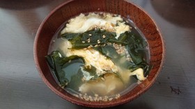 味覇で作る☆わかめと玉子のスープ☆